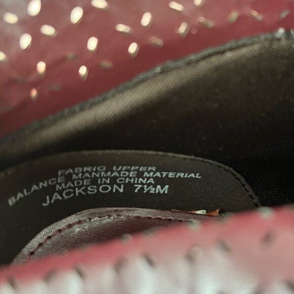 Violet & Red Jackson Lazer Cut Topline Ankle Boots Size 7.5 Burgundy Red NEW - Picture 8 of 11